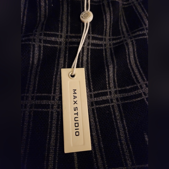 Max Studio High Waisted Skirt - Picture 8 of 8